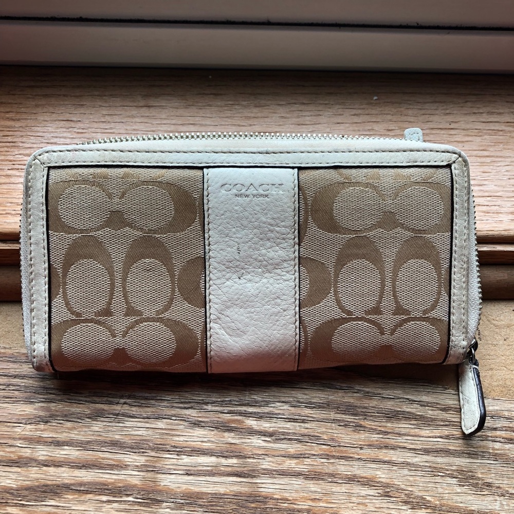 Coach wallet